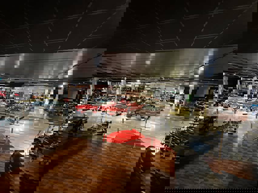 Busstur til Ugland bilmuseum i Grimstad